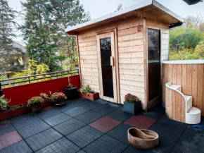 Sauna Apartement, 3 bedrooms, Praha 8